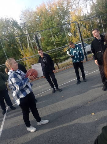 fd715471-cfe8-474f-85e1-e3894013bd27