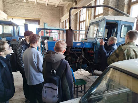 c6704661-1bf5-402f-b0ed-a8783b84538c