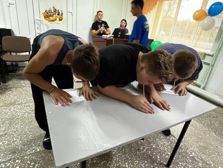 photo_5415932277285844570_y